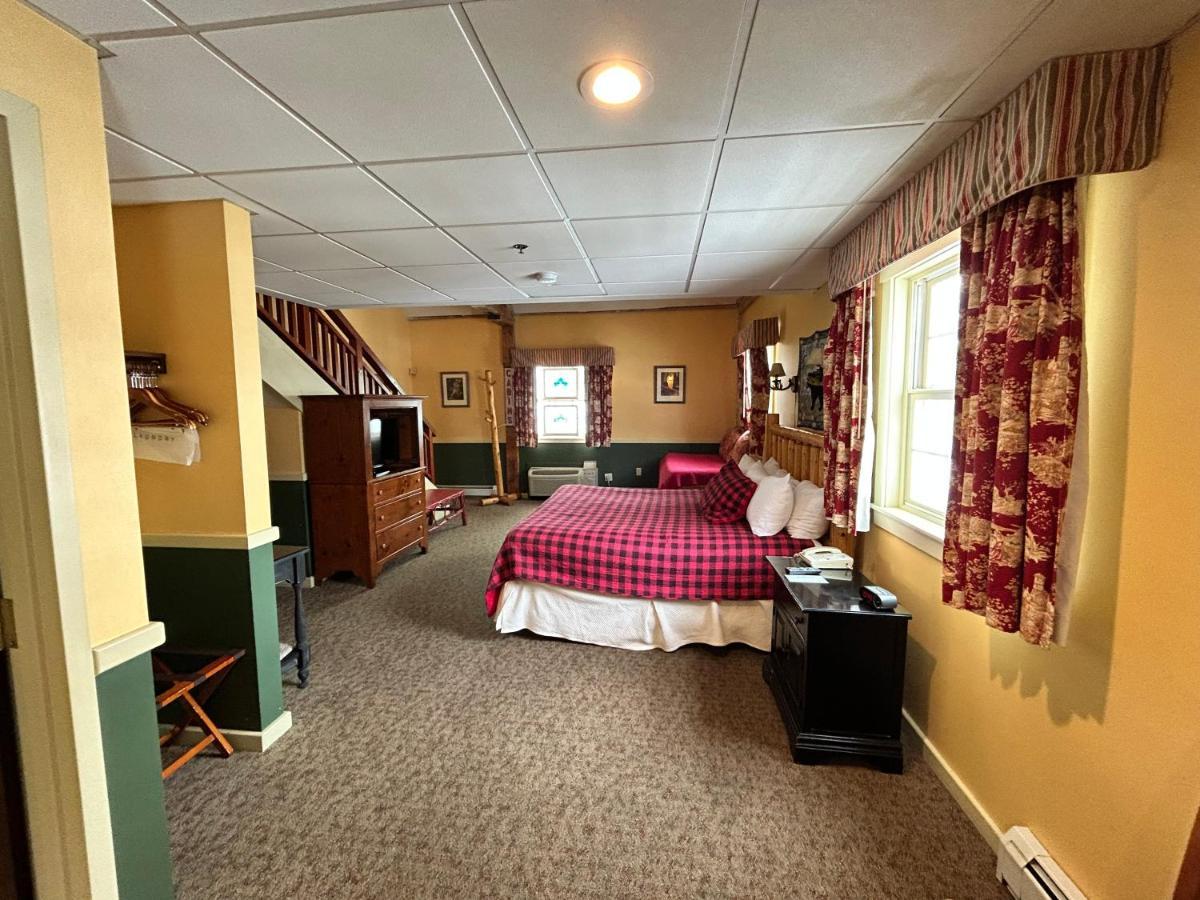 The Common Man Inn, Spa & Lodge プリマス エクステリア 写真