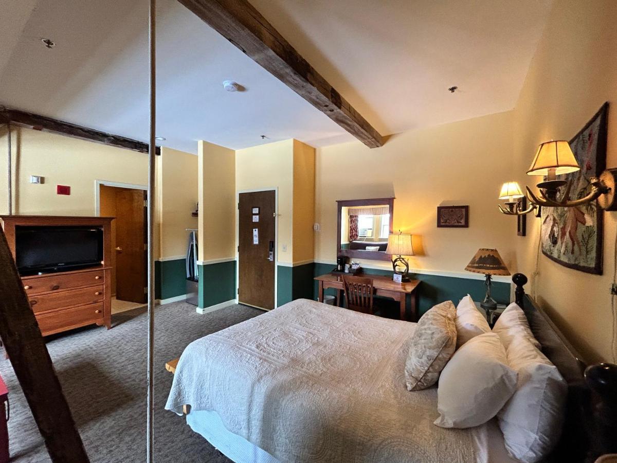 The Common Man Inn, Spa & Lodge プリマス エクステリア 写真